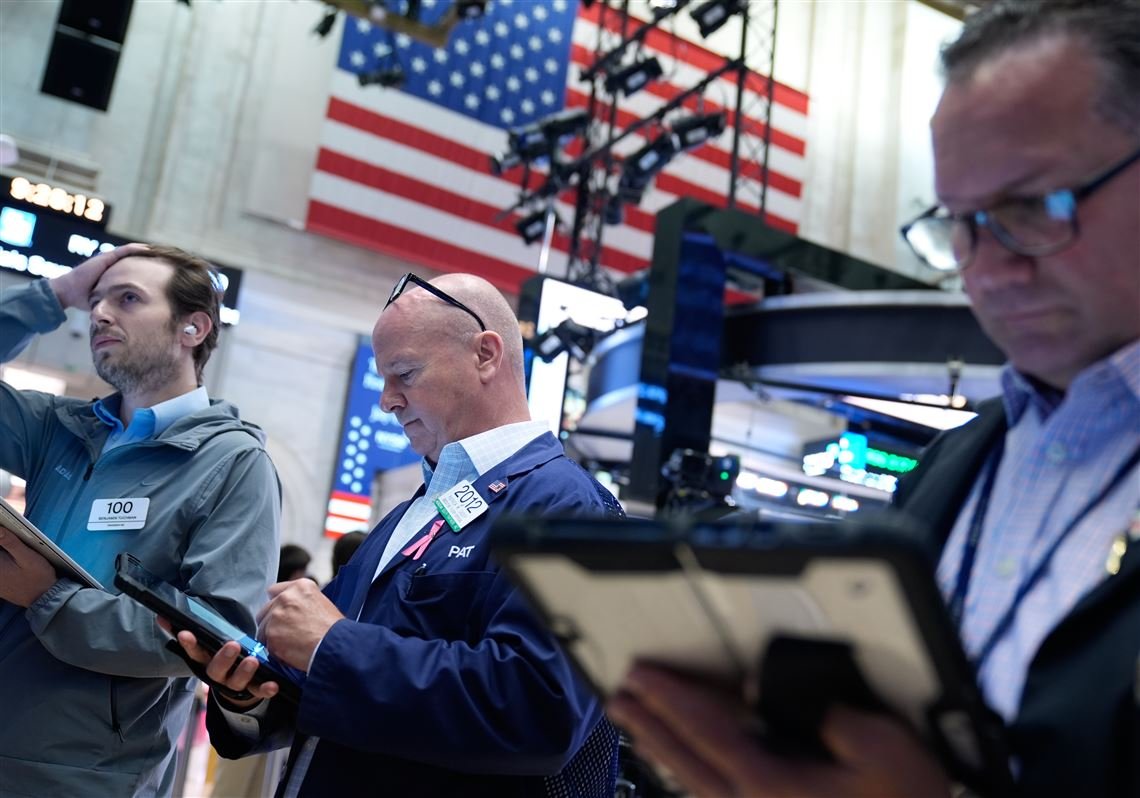 oil-prices-rise-following-the-latest-fighting-in-the-middle-east,-as-ai-stocks-sink