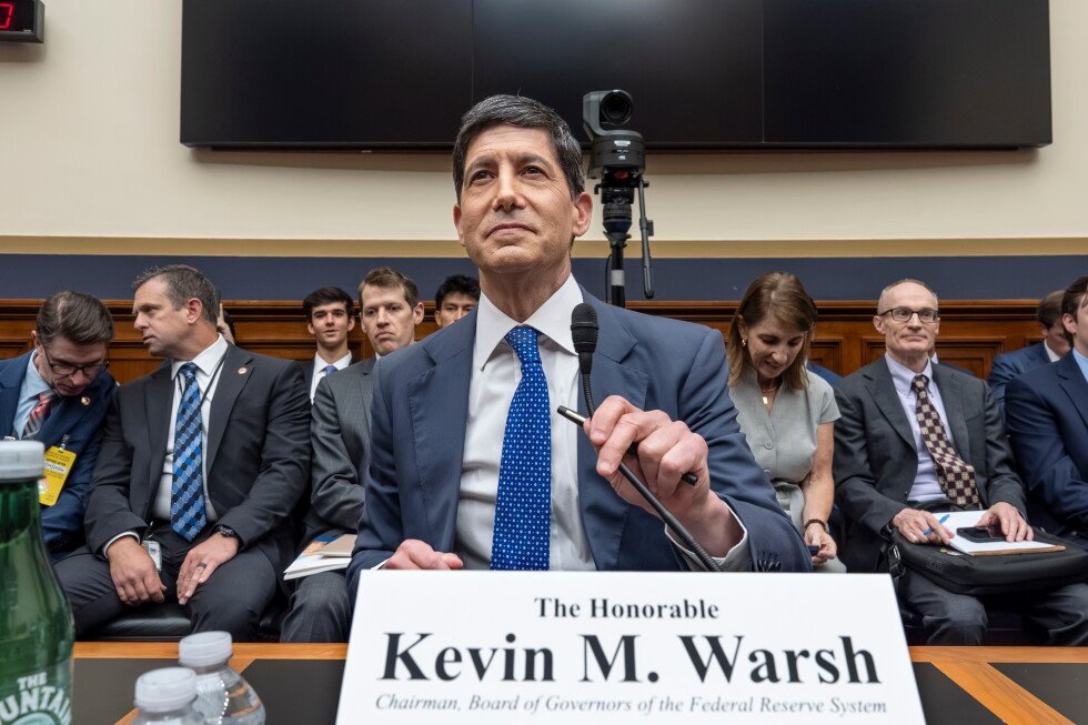 warsh-vows-to-crush-inflation-but-offers-no-hint-on-the-fed’s-next-move