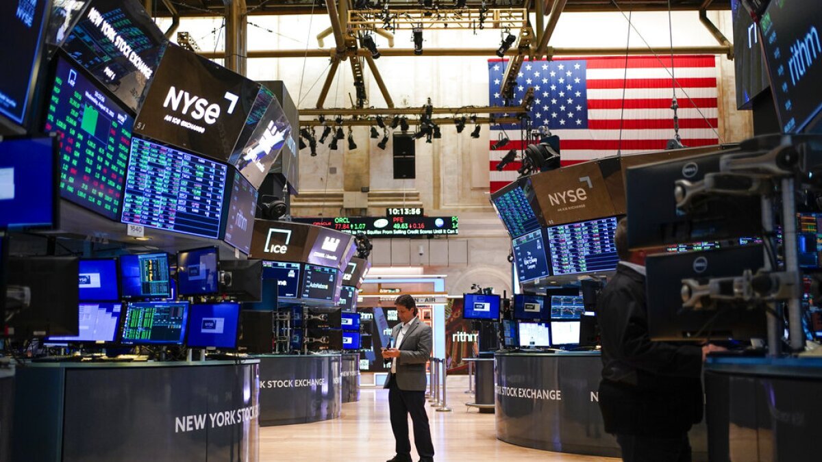 stock-market-rally-fueled-by-transportation-stocks-and-ai-excitement-on-wall-street
