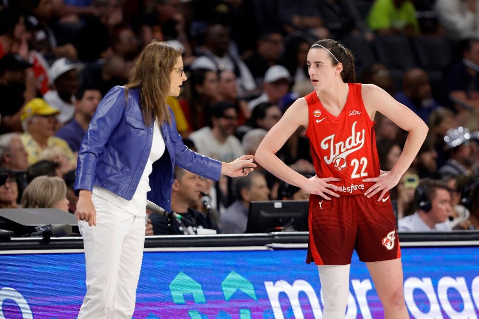 silver-says-caitlin-clark-has-become-a-‘political-football’-amid-wnba-officiating-debates