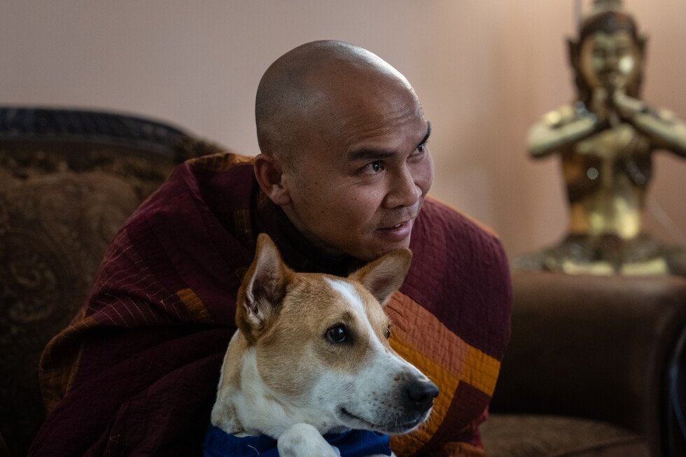 2,300-mile-peace-walk-thrusts-texas-monk-and-his-dog-into-spotlight