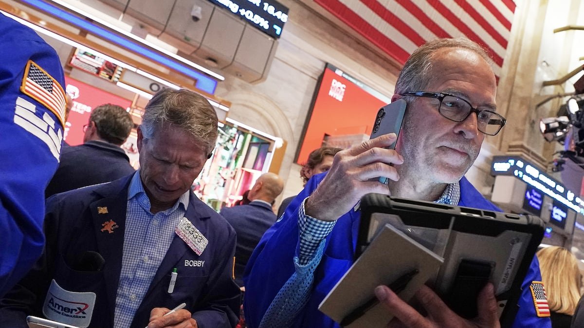 swings-for-ai-stocks-whipsaw-markets-worldwide,-while-oil-prices-keep-climbing