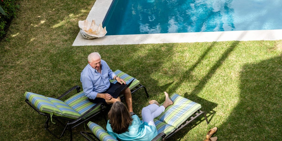 baby-boomers’-retirement-could-be-upended-by-stock-decline,-advisor-says