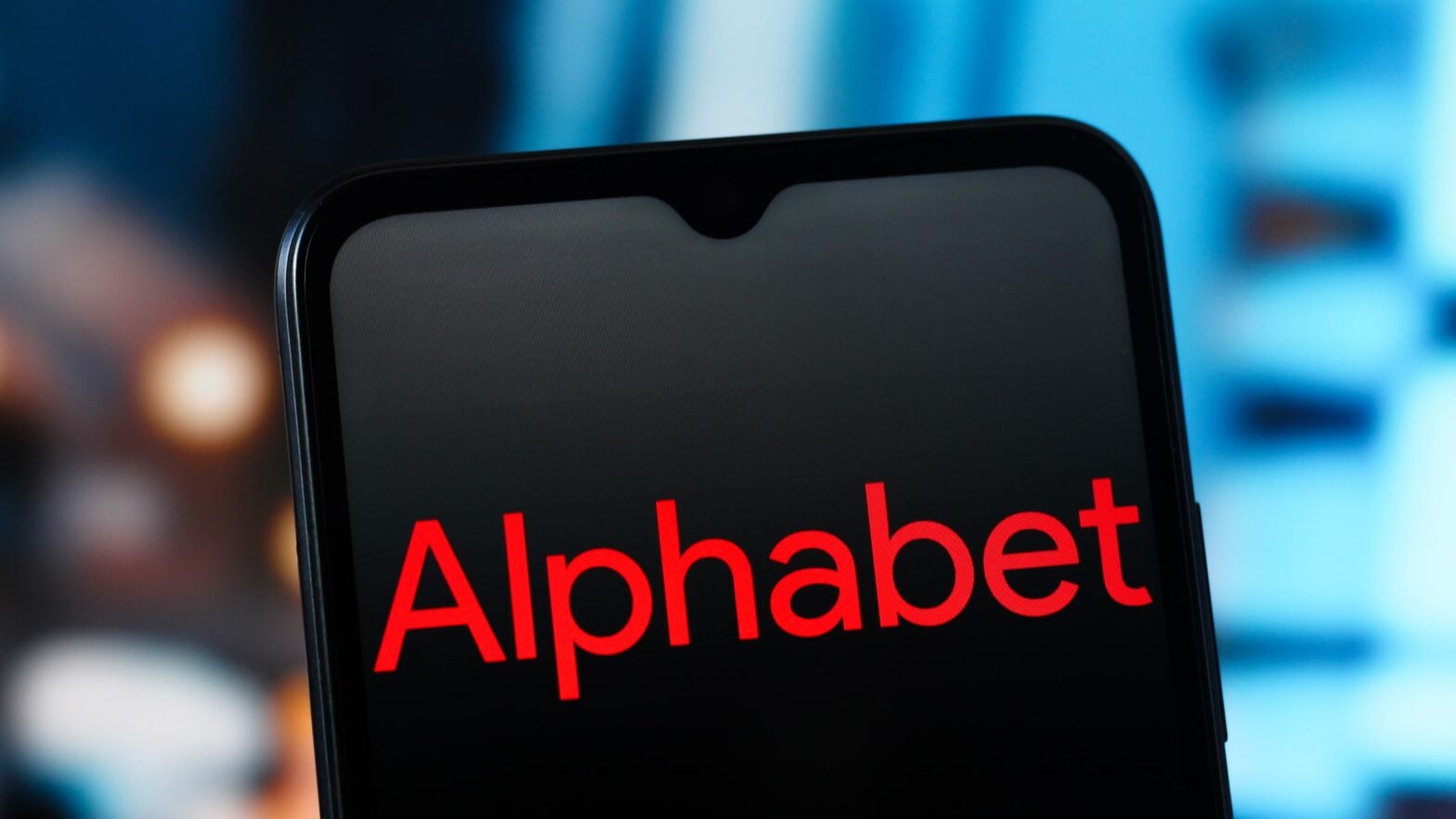 smart-investor:-top-sector-stock-picks,-what-to-watch-in-tesla-and-alphabet-earnings,-and-the-ai-debt-wave