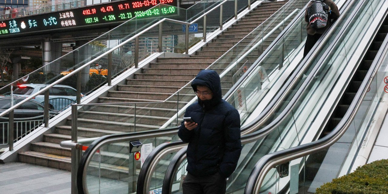 china’s-‘national-team’-buys-nearly-$9-billion-of-shares-to-support-market