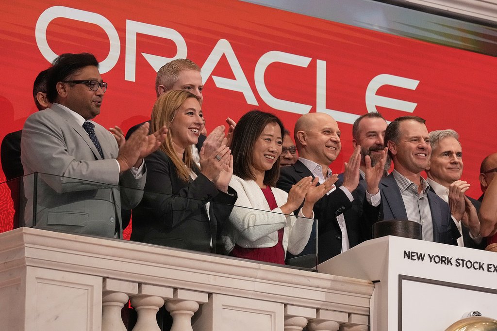 here’s-how-oracle-(orcl)-stock-could-sink-50%-lower