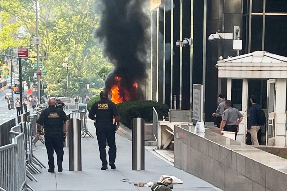 incendiary-device-deployed-outside-new-york-federal-building