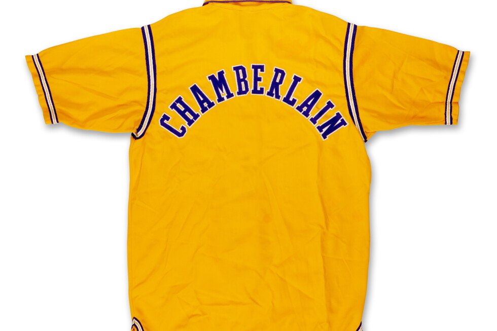 wilt-chamberlain-lakers-jacket-that-a-teen-found-at-goodwill-is-now-at-sotheby’s