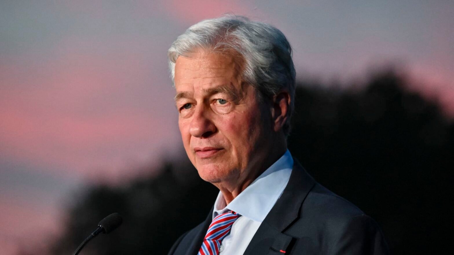 jamie-dimon’s-dual-stock-and-bond-market-warning:-investors-already-acted-on-one-of-the-two-calls