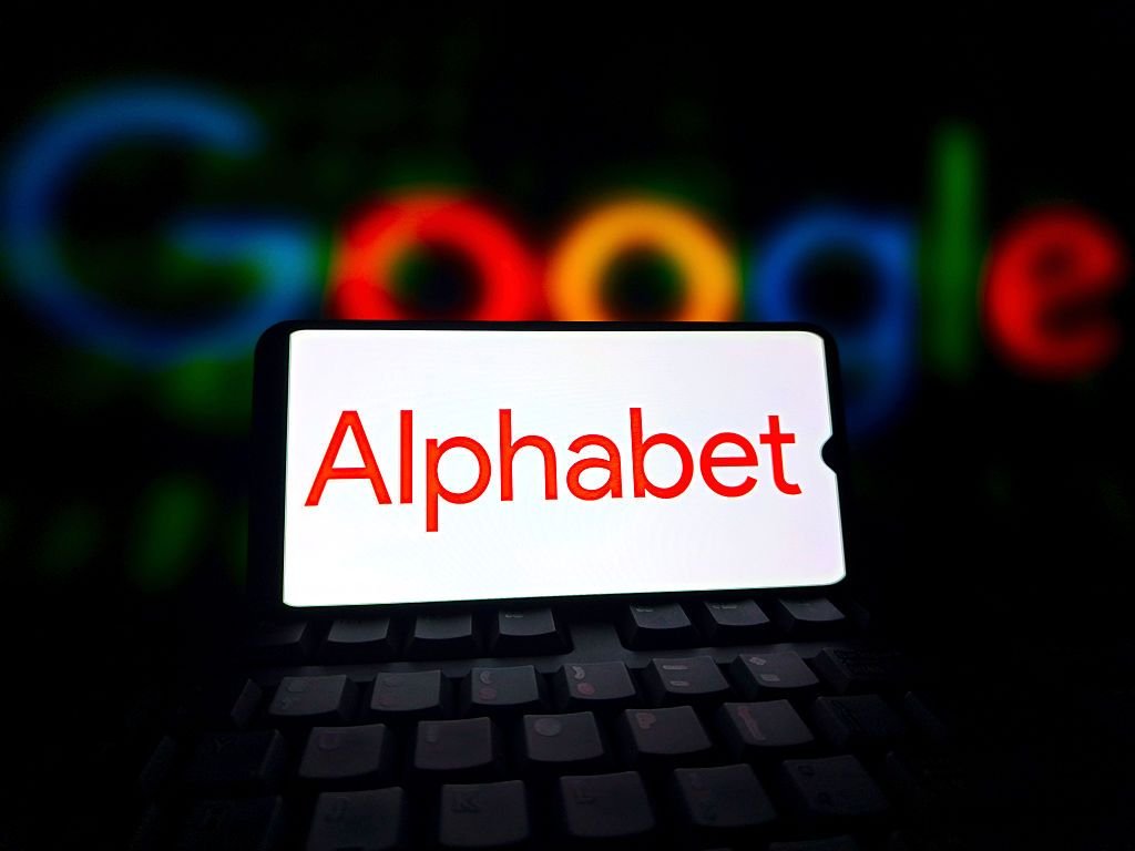 stocks-slip-as-alphabet-gets-ready-to-report:-stock-market-today