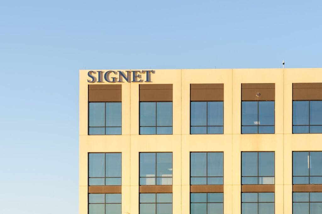 this-signet-jewelers-analyst-begins-coverage-on-a-bullish-note;-here-are-top-5-initiations-for-thursday-–