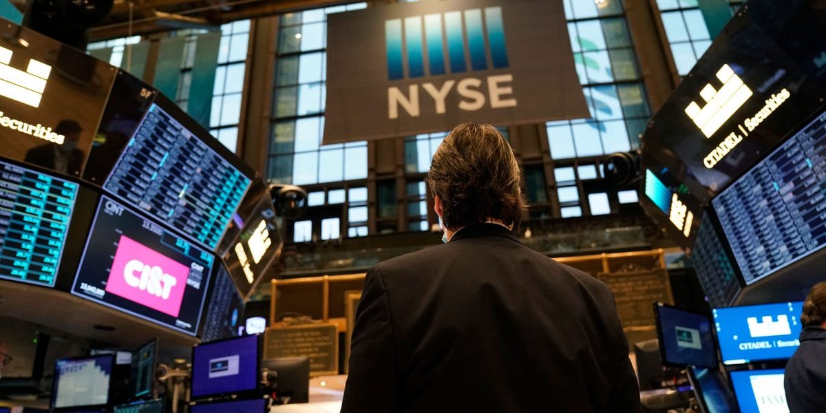 ipos-should-be-approached-with-caution,-apollo-top-economist-says