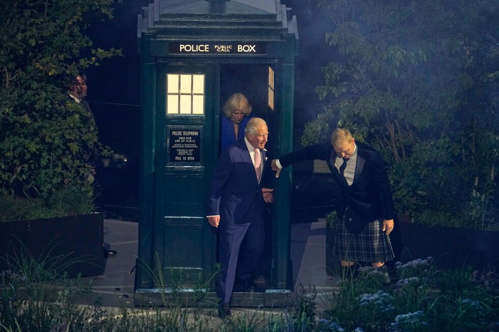 king-charles-opens-commonwealth-games-in-glasgow-with-help-from-doctor-who’s-tardis
