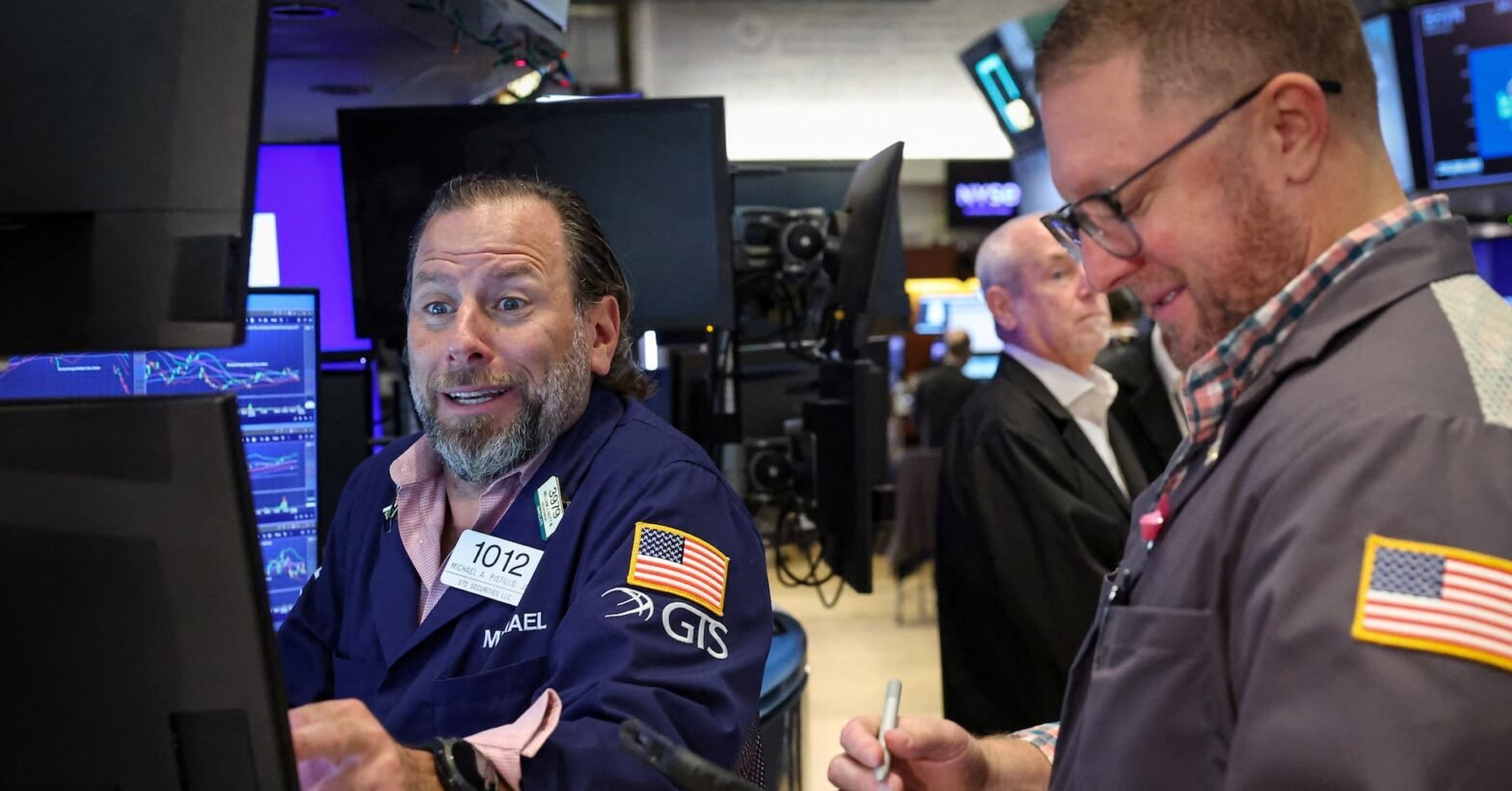 wall-st-week-ahead-us-stocks-face-tests-from-fed-decision,-tech-led-earnings-deluge