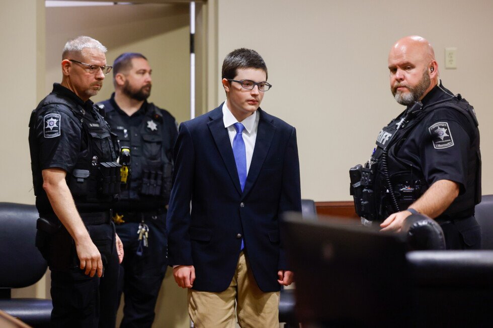teen-accused-in-deadly-georgia-school-shooting-set-for-plea-hearing