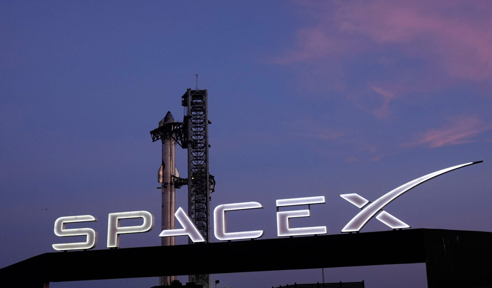 3-reasons-spacex’s-stock-could-plummet-another-50%