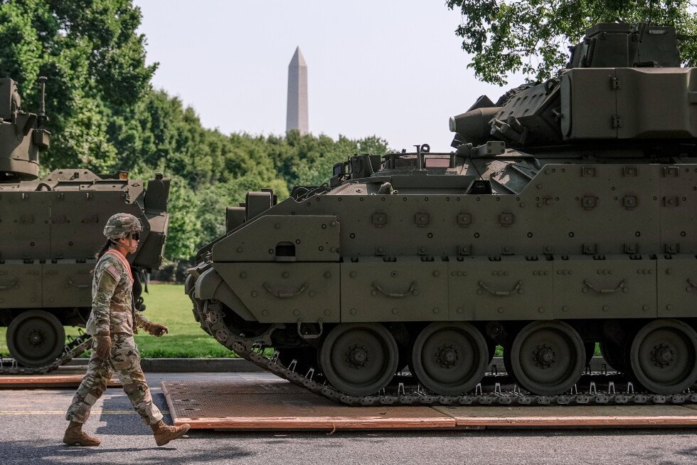 trump-administration-wants-veterans-to-replace-immigrant-truckers