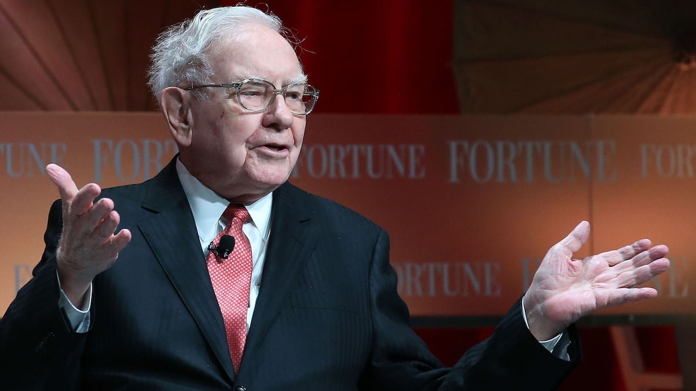 warren-buffett-built-a-$397-billion-war-chest.-berkshire-can-buy-almost-every-s&p-500-company
