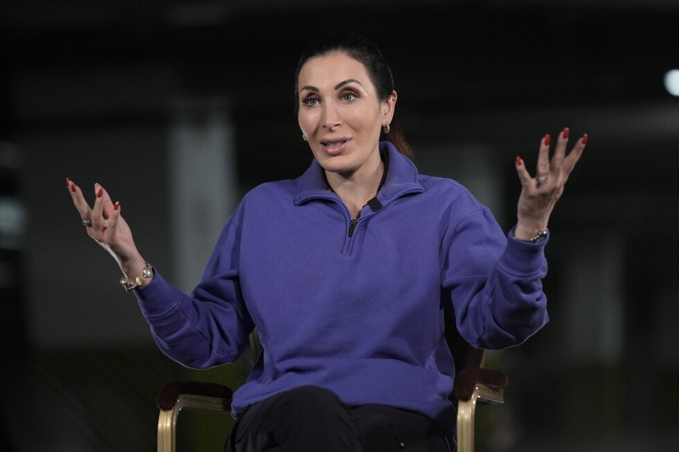 exclusive:-in-a-ukrainian-bomb-shelter,-laura-loomer-has-some-regrets