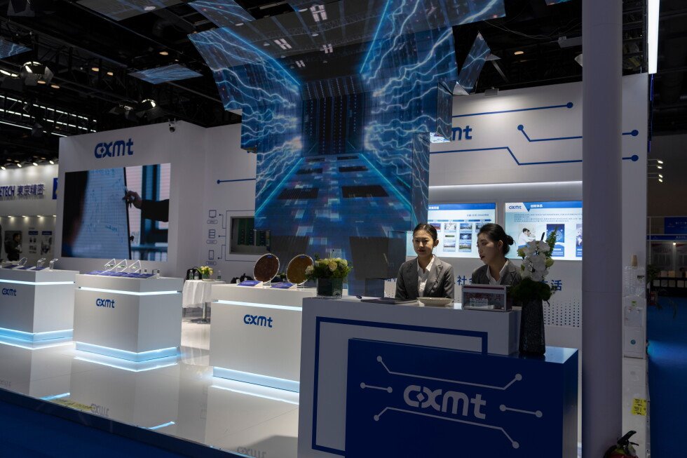 chinese-chipmaker-cxmt-shares-soar-in-blockbuster-shanghai-ipo