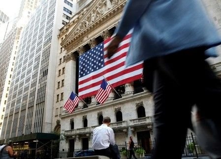 stock-market-today-:-chip-stocks-fall,-dragging-down-nasdaq