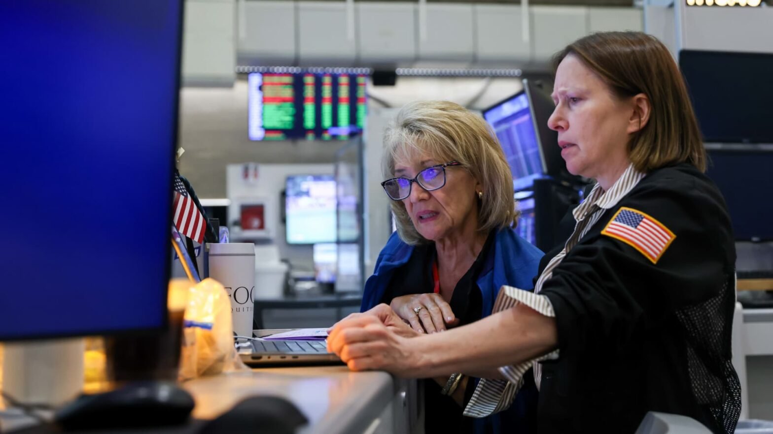stock-futures-are-little-changed-after-dow-posts-back-to-back-winning-days:-live-updates