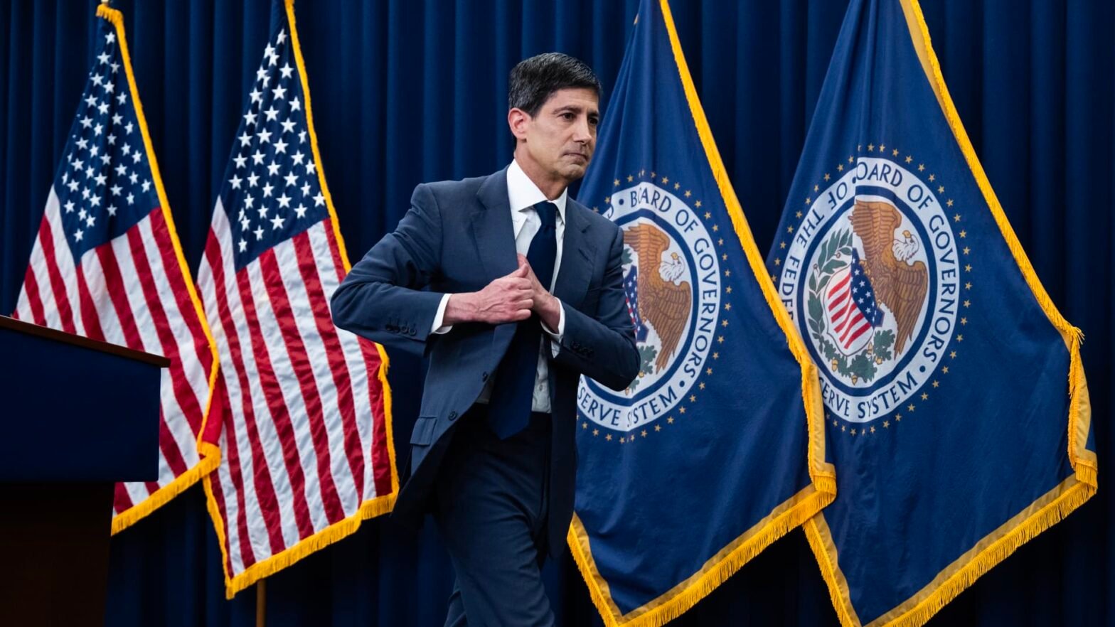 the-fed-meeting,-ford-earnings,-trump’s-investment-portfolio-and-more-in-morning-squawk