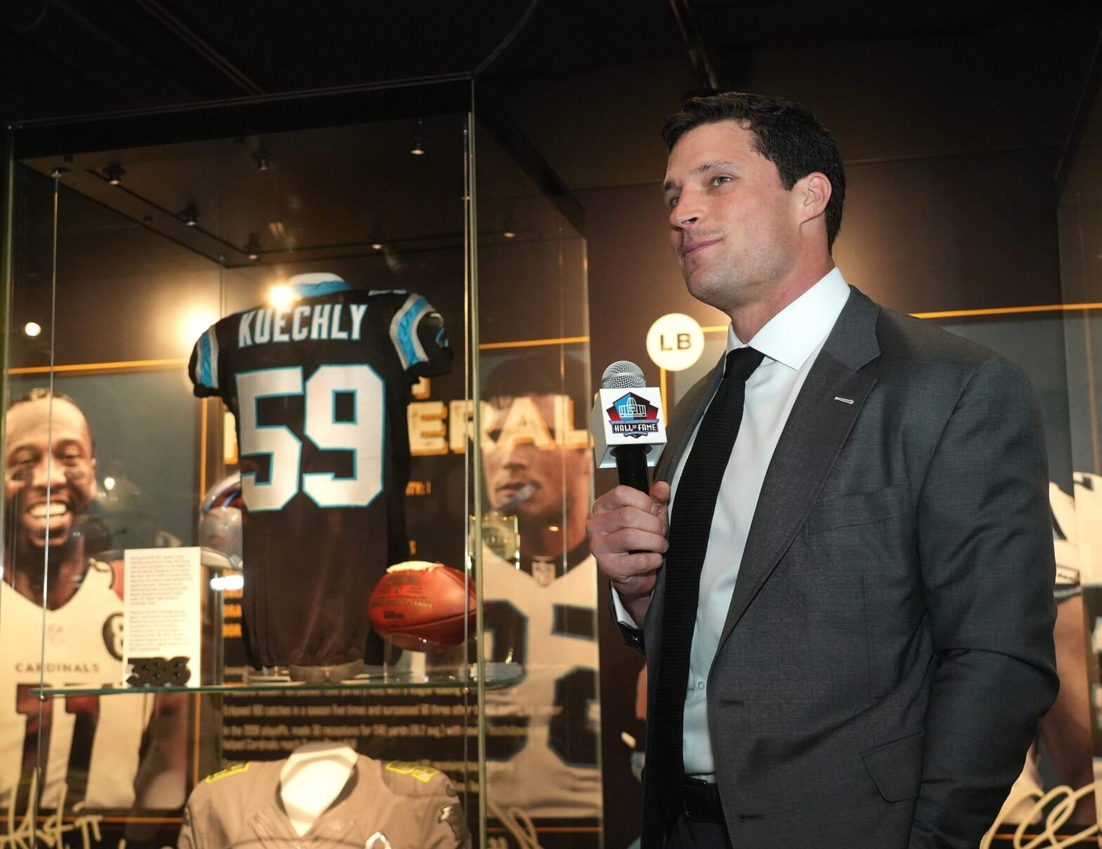 luke-kuechly-joins-netflix-nfl-coverage-as-lead-game-analyst