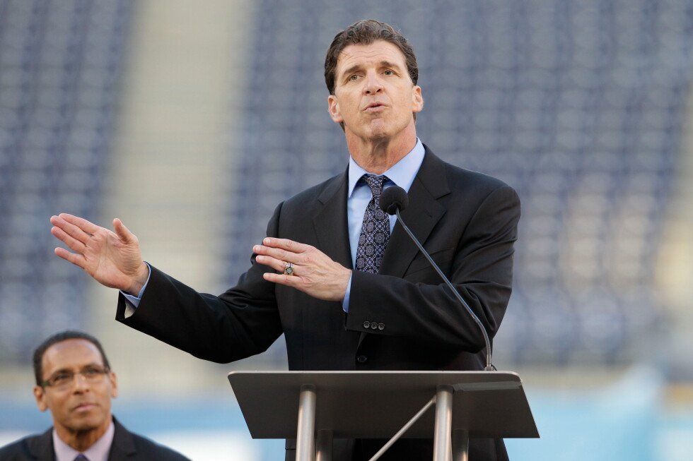 former-chargers-linebacker-billy-ray-smith-jr.-dies-at-64-following-bout-with-dementia