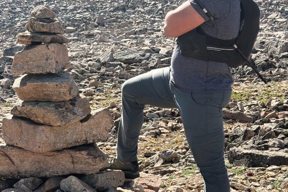 montana-man-hikes-himself-to-rescue-with-pole-impaled-in-his-side