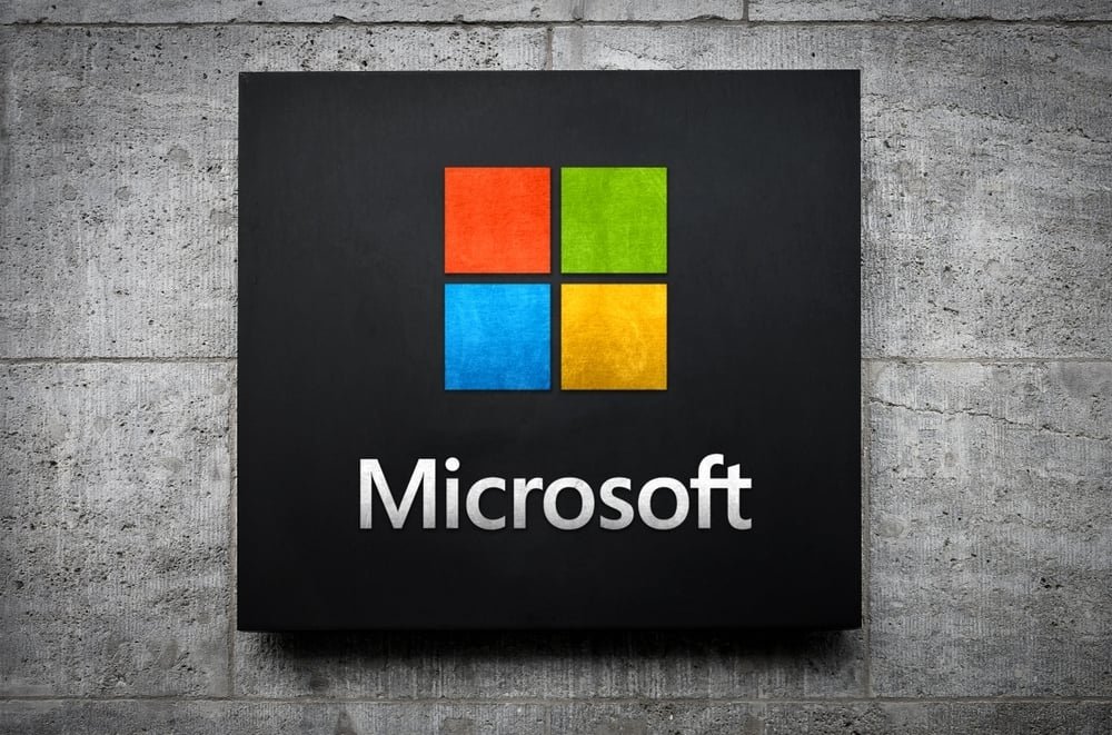 stock-market-today:-microsoft-sparks-chip-rebound,-sandisk-up-24%