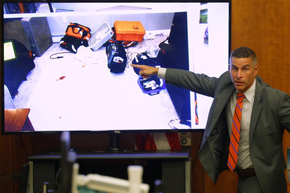 first-responders-describe-scene-after-lindsay-clancy-killed-her-3-children