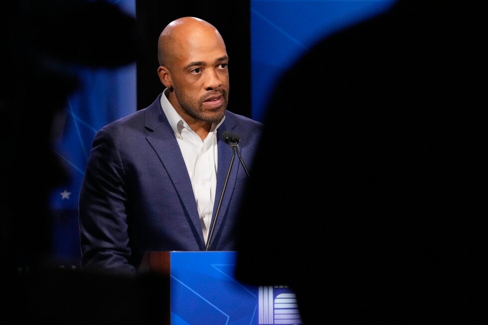mandela-barnes-drops-out-of-the-democratic-primary-for-wisconsin-governor