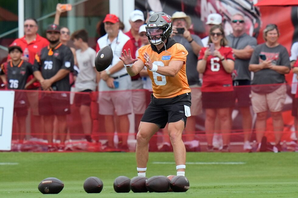 mayfield-feels-disrespected-by-bucs-ownership-after-failing-to-agree-on-new-contract