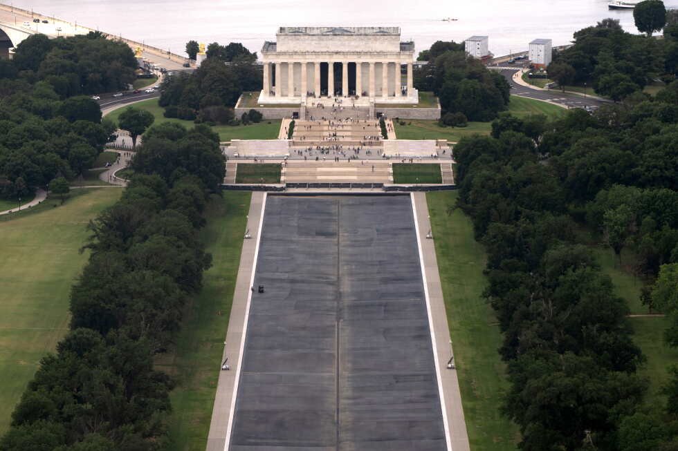 us-drops-case-against-man-charged-with-damaging-reflecting-pool