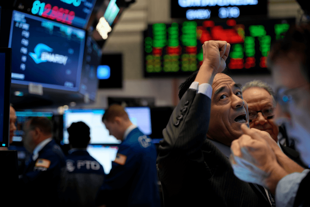 amazon’s-strong-q2-results-and-cloud-growth-lift-major-indexes-to-weekly-gains
