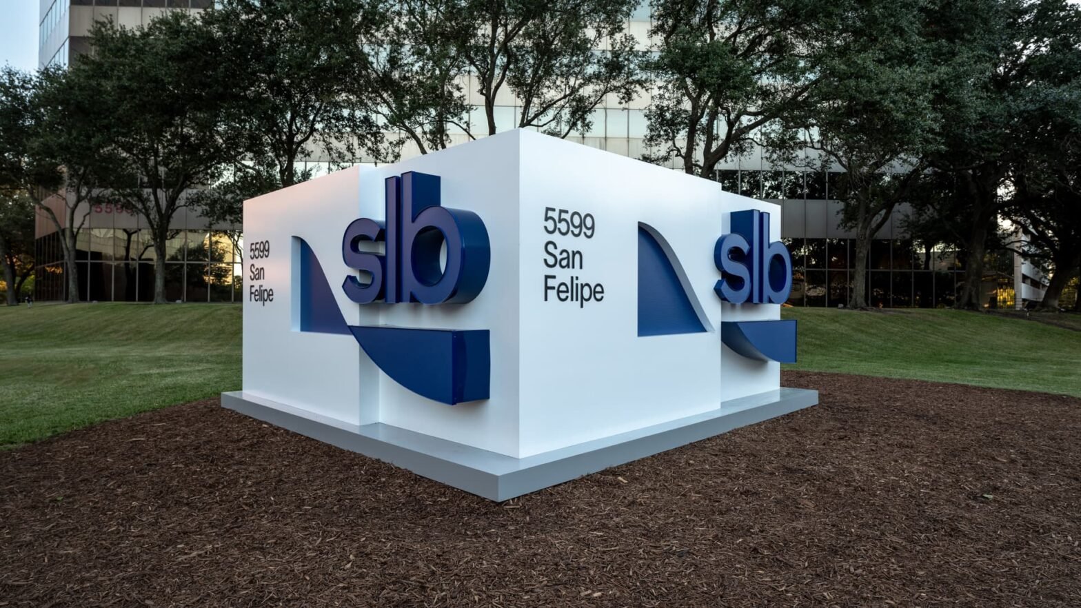 top-wall-street-analysts-are-bullish-on-these-3-dividend-stocks-for-passive-income