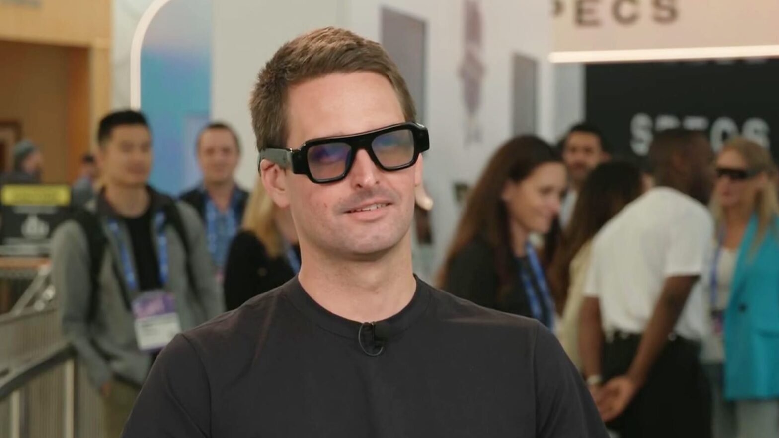 snap’s-stock-jumps-10%-on-earnings-beat-and-strong-sales-forecast