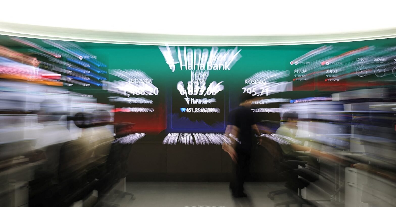 south-korea-vows-to-soothe-stock-market-volatility-as-etf-boom-slows