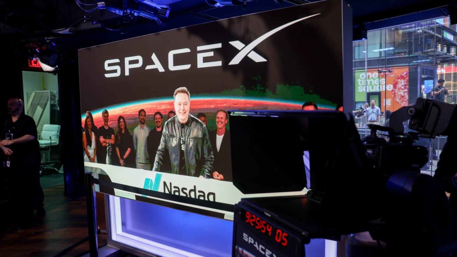 spacex-earnings-live-updates:-first-report-since-ipo,-starlink-and-ai-in-focus