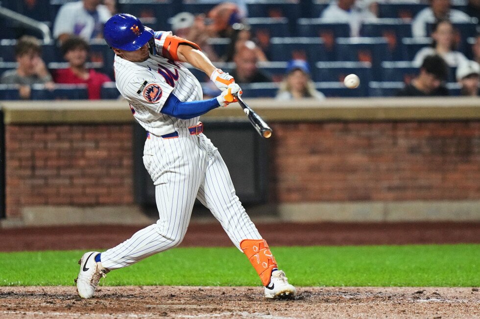 cubs-set-to-acquire-pitcher-clay-holmes-and-outfielder-tyrone-taylor-from-mets,-ap-source-says