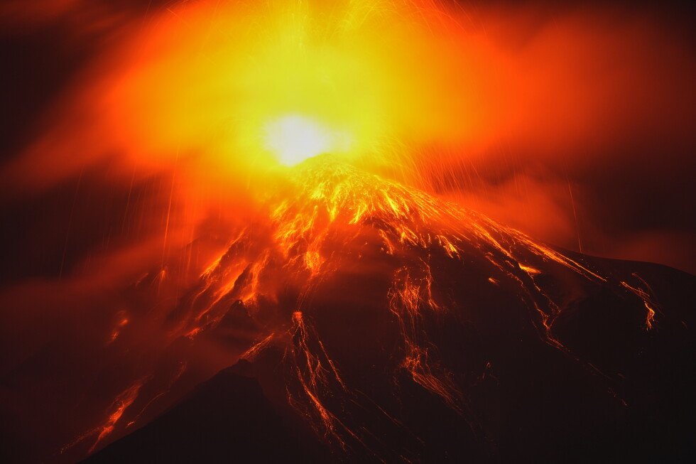 guatemala-evacuates-villages-due-to-an-eruption-of-the-fuego-volcano