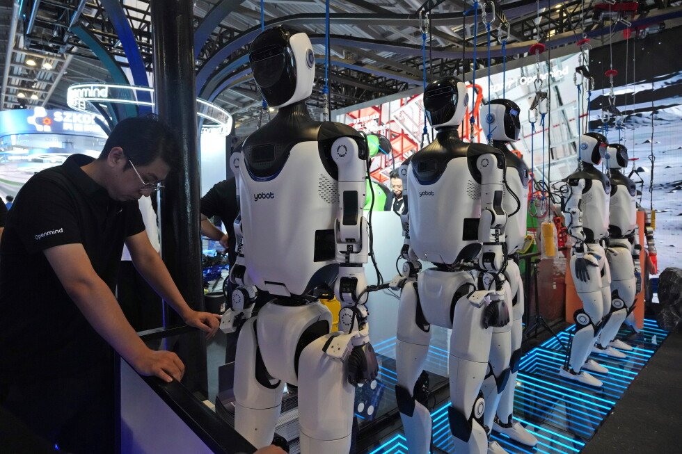china-bans-trade-with-6-us-companies,-adds-controls-on-drone-exports-to-us