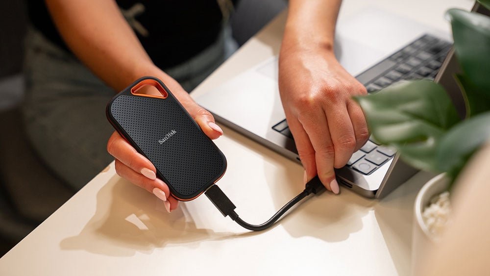 sandisk-beats-fiscal-q4-targets,-but-offers-in-line-outlook