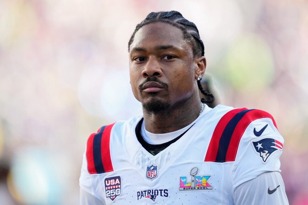 stefon-diggs-is-signing-with-the-washington-commanders,-ap-source-says