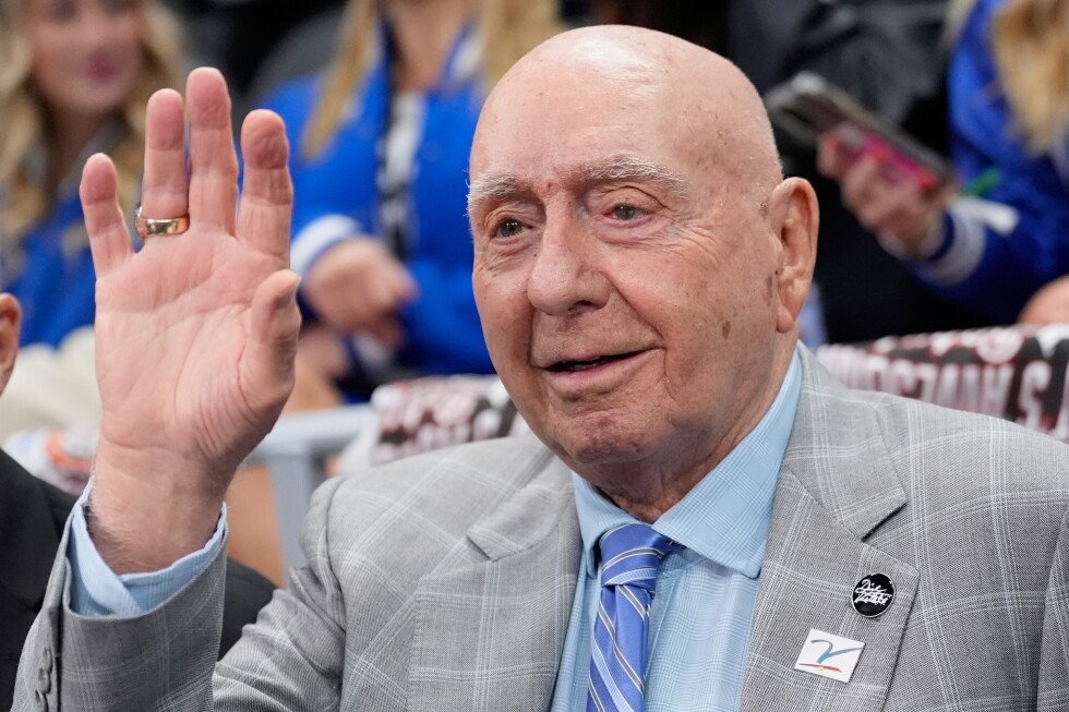 espn-basketball-analyst-dick-vitale-shares-positive-update-on-cancer-diagnosis