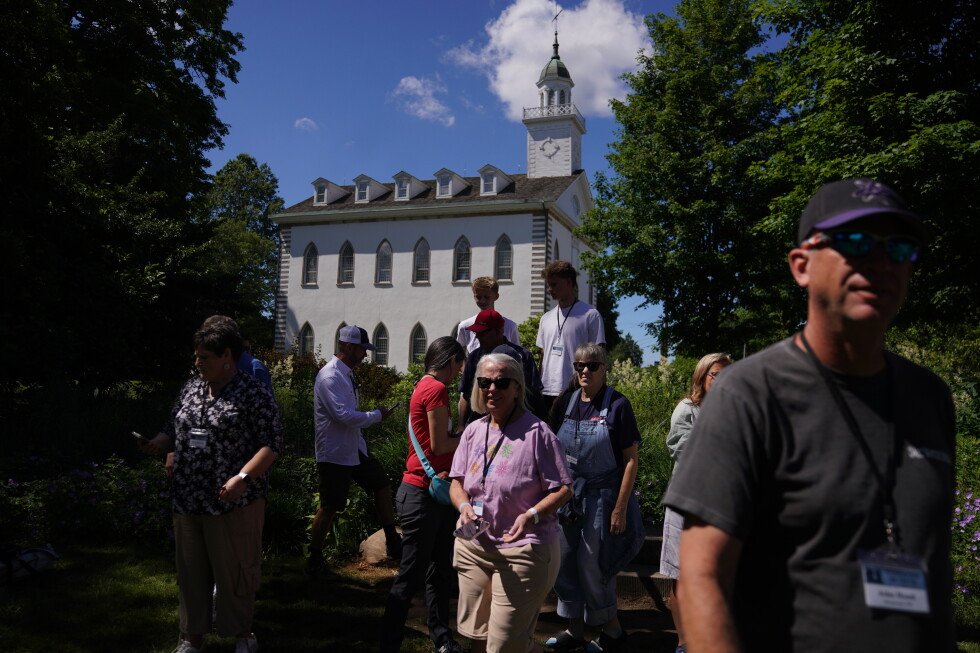 oldest-mormon-temple-draws-renewed-interest-as-one-of-the-newest-prepares-to-open-nearby