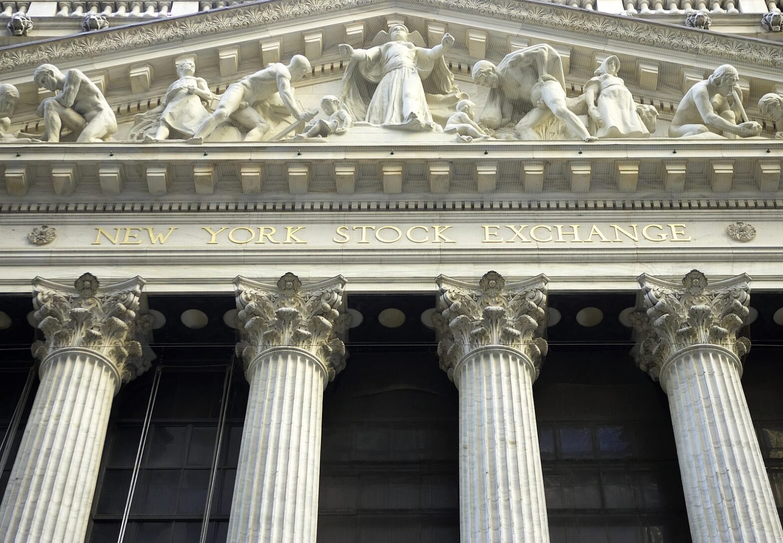 us-stock-market-today-–-thursday,-august-6,-2026
