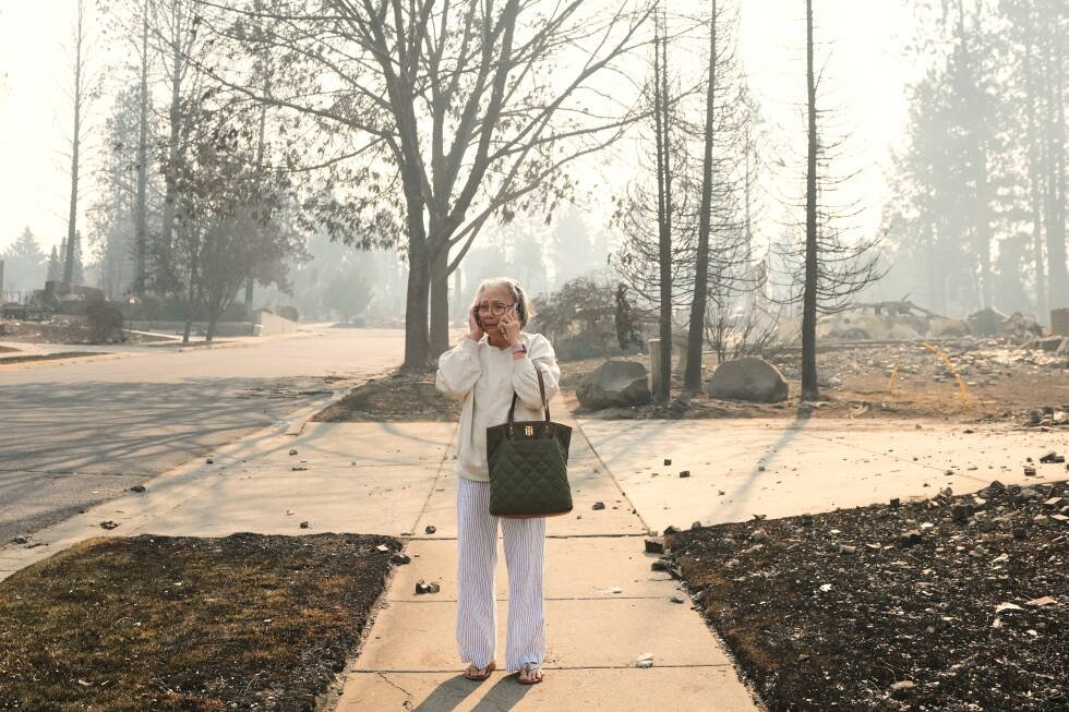how-a-photographer-centered-one-woman-amid-the-destruction-of-a-spokane-wildfire