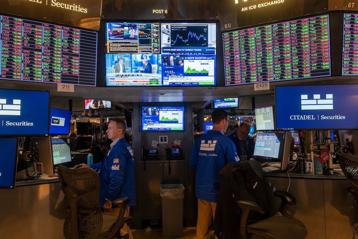 premarket:-stocks,-dollar-stall-ahead-of-us.-jobs-data;-oil-gains-as-gulf-tensions-flare
